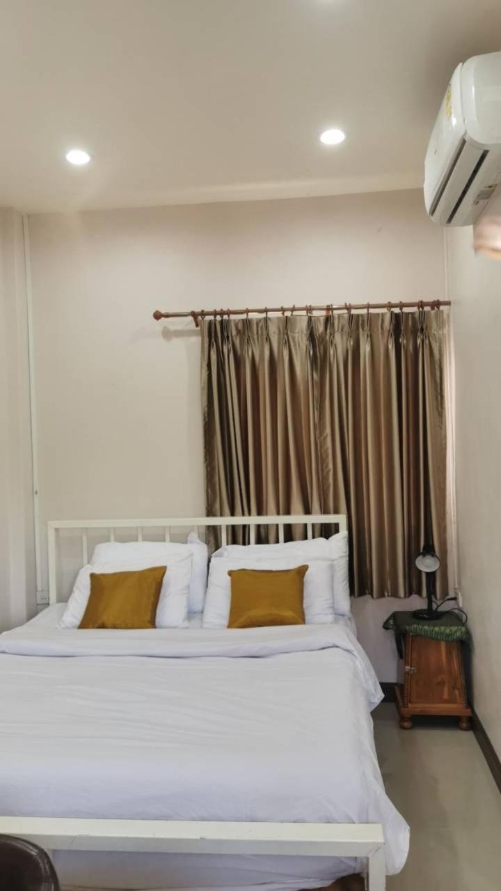 M-Plus Homestay Sukhothai Exterior foto