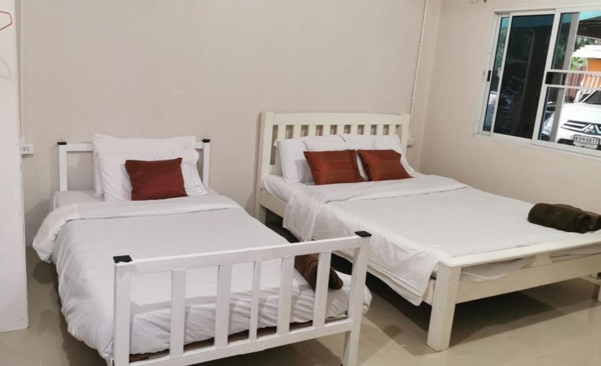 M-Plus Homestay Sukhothai Exterior foto